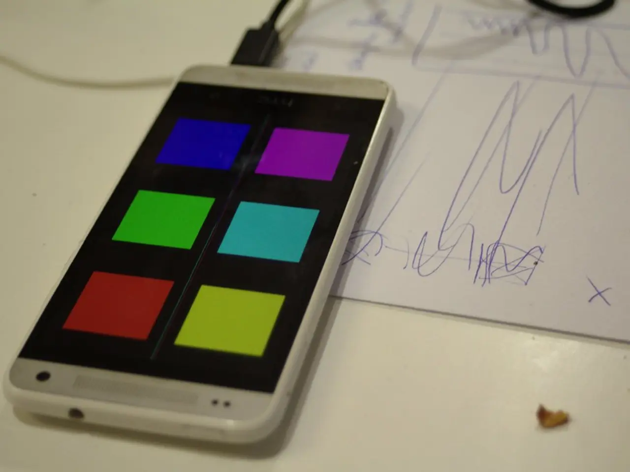 New Apple-Exclusive Charging Gadgets Unveiled by Mophie, Featuring a Vibrant Spectrum of Colors