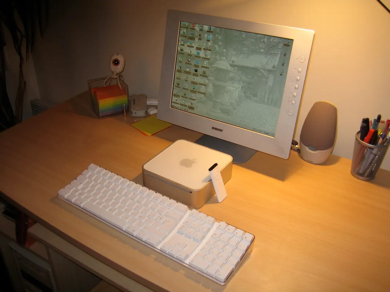 Affordable Tech Treasures: 18 Items Below $50, Praised by Innumerable Reviewers