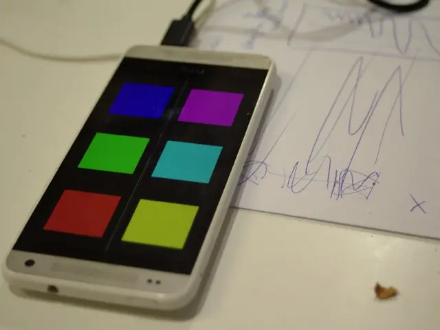 New Apple-Exclusive Charging Gadgets Unveiled by Mophie, Featuring a Vibrant Spectrum of Colors