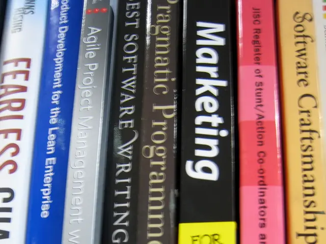 Triumphant struggle faced by humanity as they confront an alien civilization in a series of...