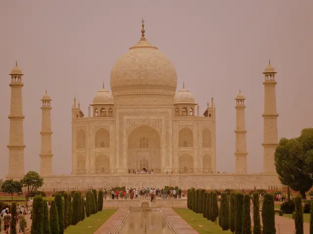 Investment Obsession: Dubai Captivates Indian Capital Seekers
