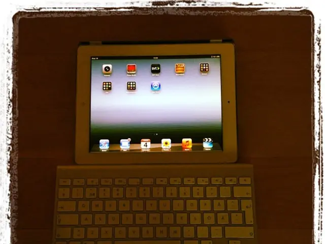 Guide on Concealing IP Address in Safari for MacBook Users