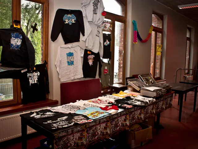 Large retailer Homzmart ventures into logistics services, launching Lifters - a new platform for...