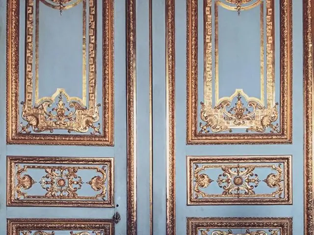 Skeuomorphism has met its end, but it resurfaces anew