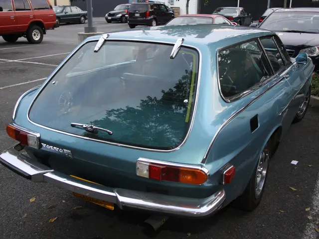 Pay for AI-driven, ticketless parking at over 36,000 parking spots in Dubai via Salik system