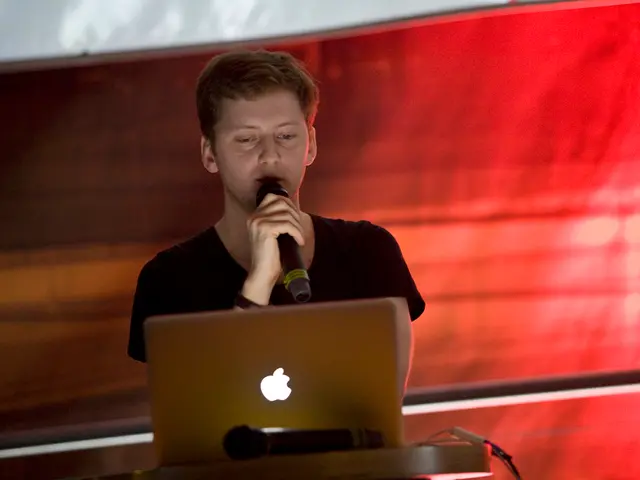 Utilize Bluetooth for Audio Transmission: A Guide on Employing Bluetooth as a Microphone