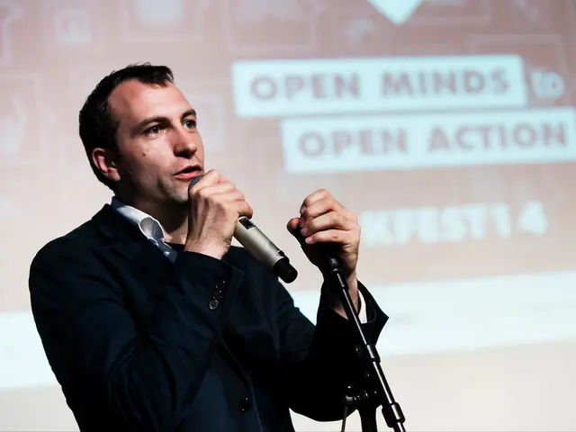 AI-Powered Video Summarization Feature Revealed in Leaked One UI 8 Updates