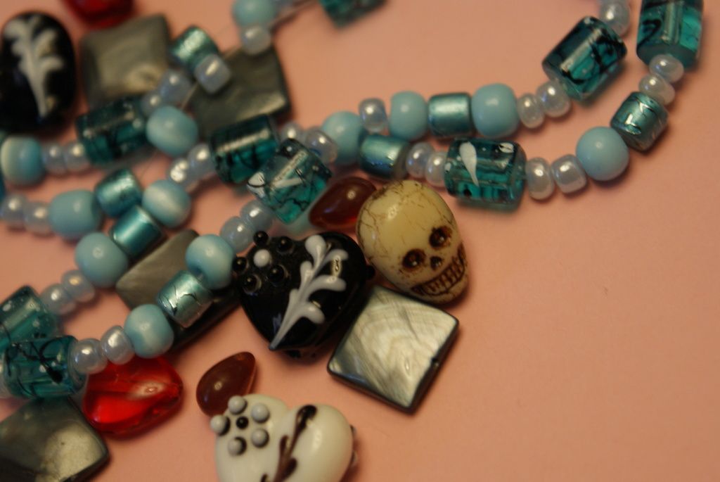 Compact Penknife Keychains Tailored for Gardeners: Versatile Tools for Daily Tasks